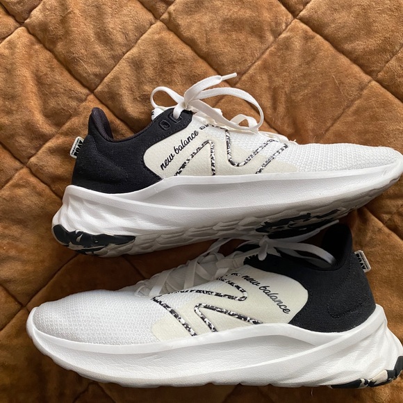 NEW BALANCE | Fresh Foam ROAV Running Shoesw - Picture 4 of 12